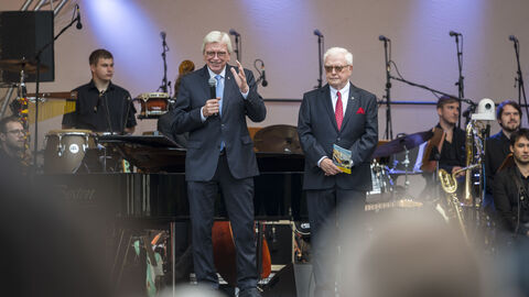 Ministerpräsident Volker Bouffier begrüßte das Publikum