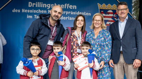 Ministerpräsident Rhein beim Drillingstreffen 2025